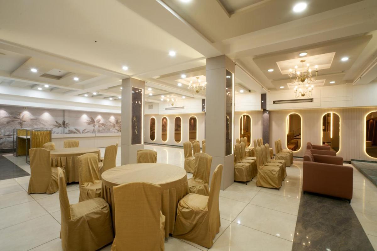 Hotel Square 36 Kota  Exterior photo